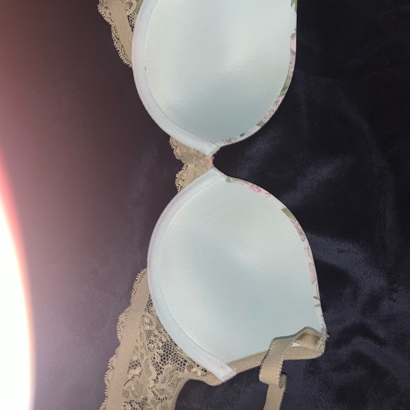 VS NWOT Dream Angels Push-up in 36C with Matching Panties - Picture 6 of 6